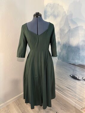 Women's Dark Green Sweetheart Midi Dress with Three-Quarter Sleeves #145